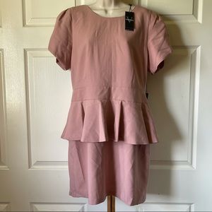 BNWT VERTIGO TULIP SLEEVES DRESS XL BLUSH